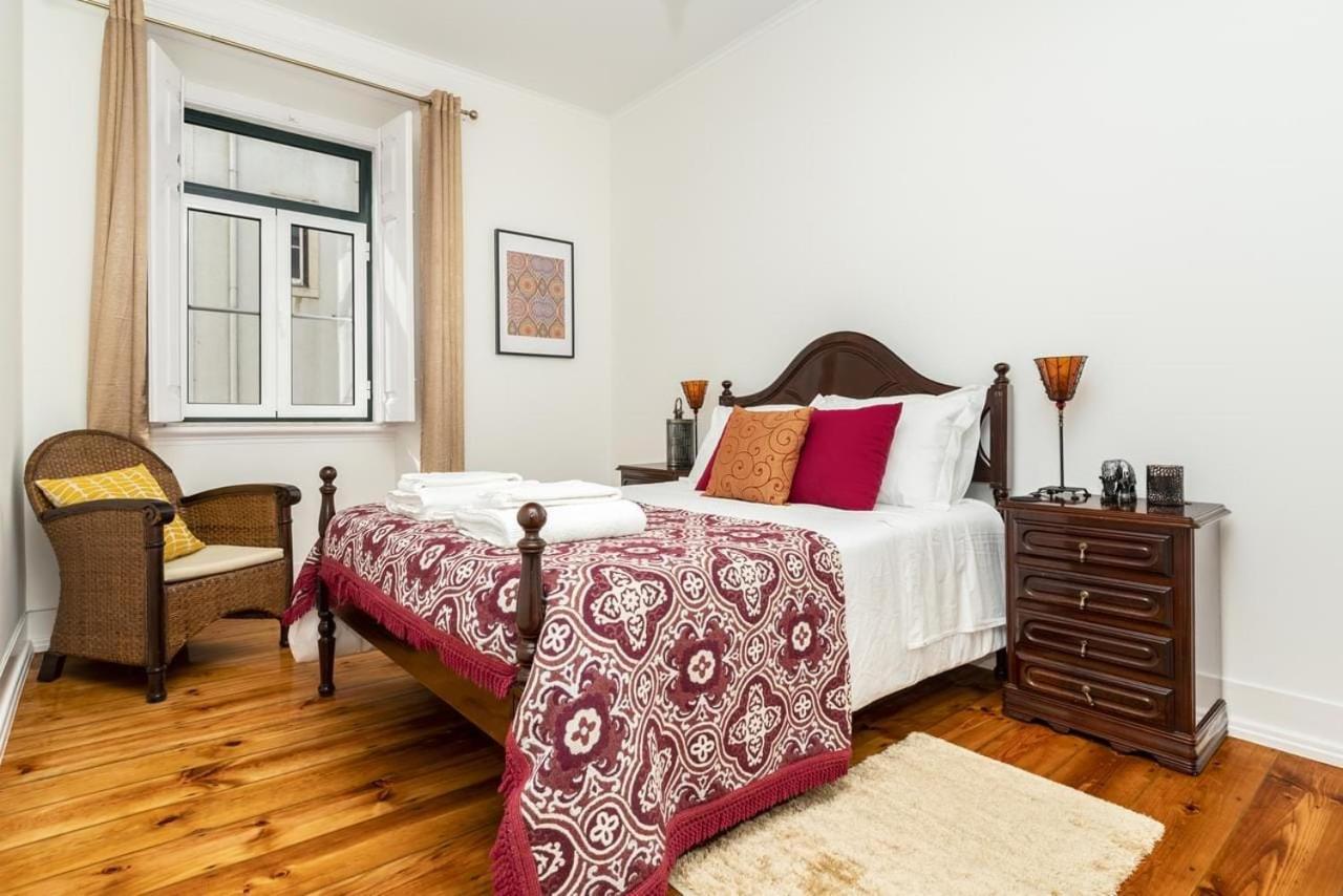 Exotic M2 R2 - Comfortable Classy Double Room With Shared Bath Lisbon Exterior photo